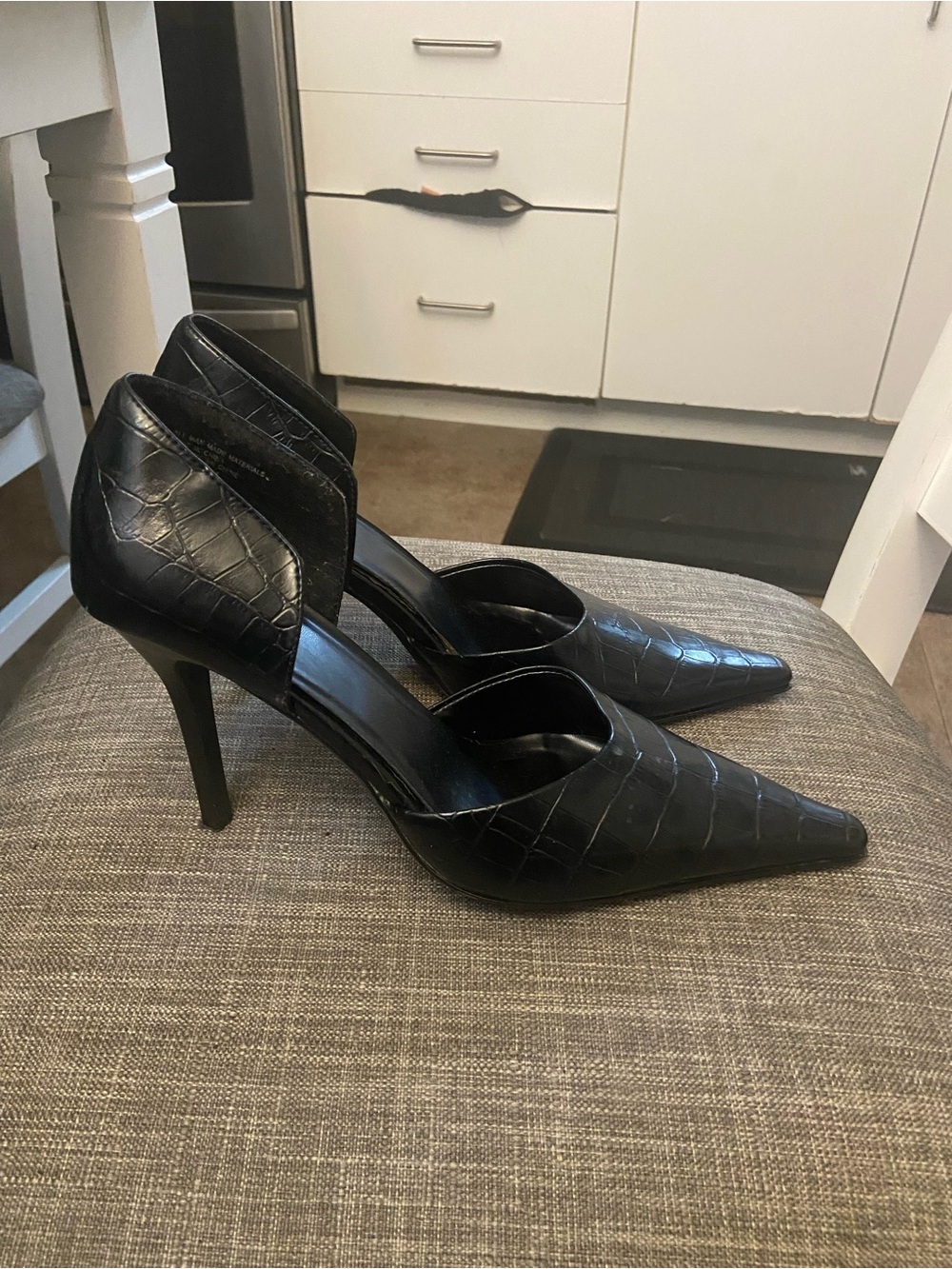 Pointed Croc-Embossed Heels in Black - Picture 3 of 3